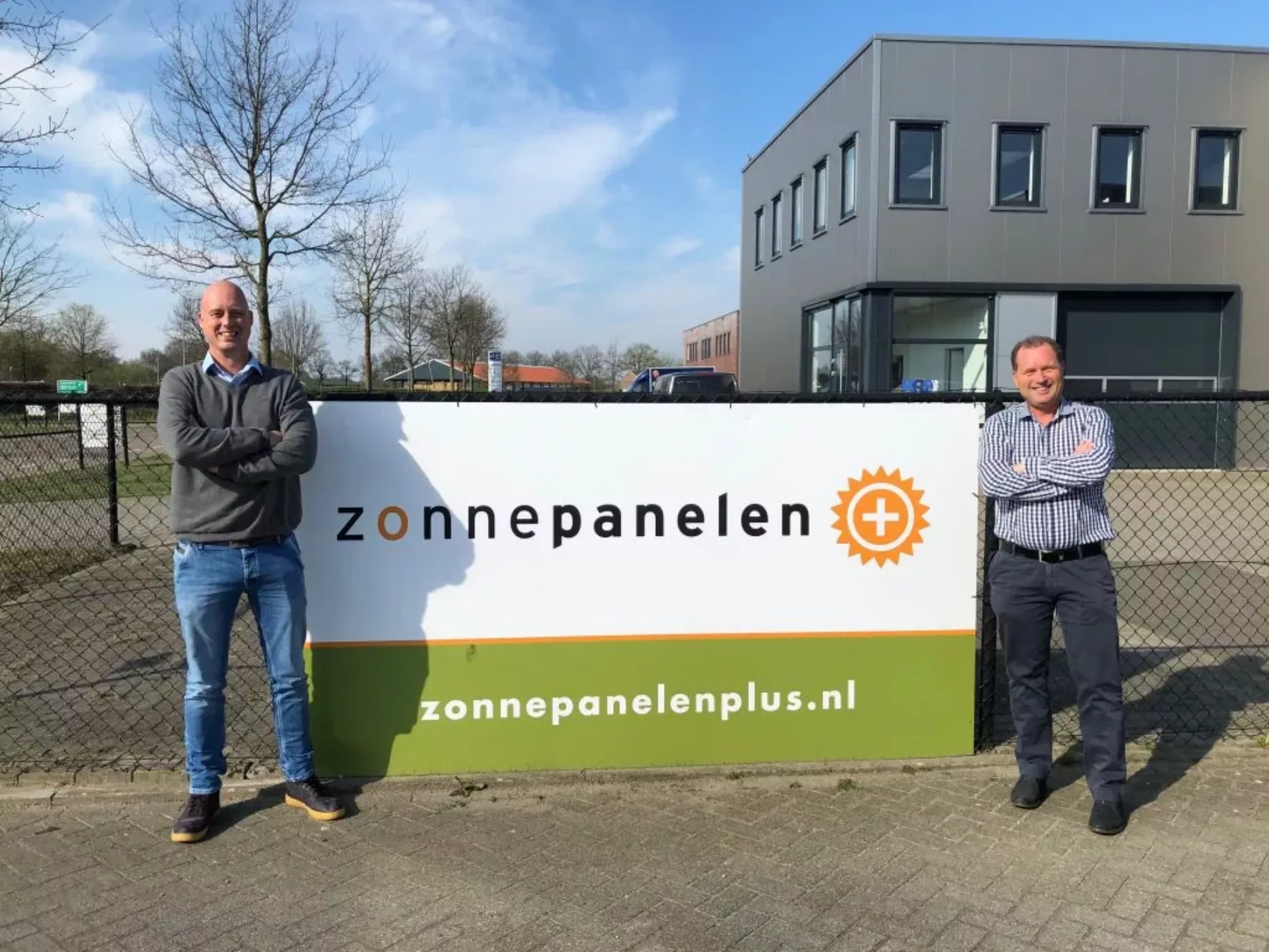 foto-zonnepanelenplus-1024x768-2