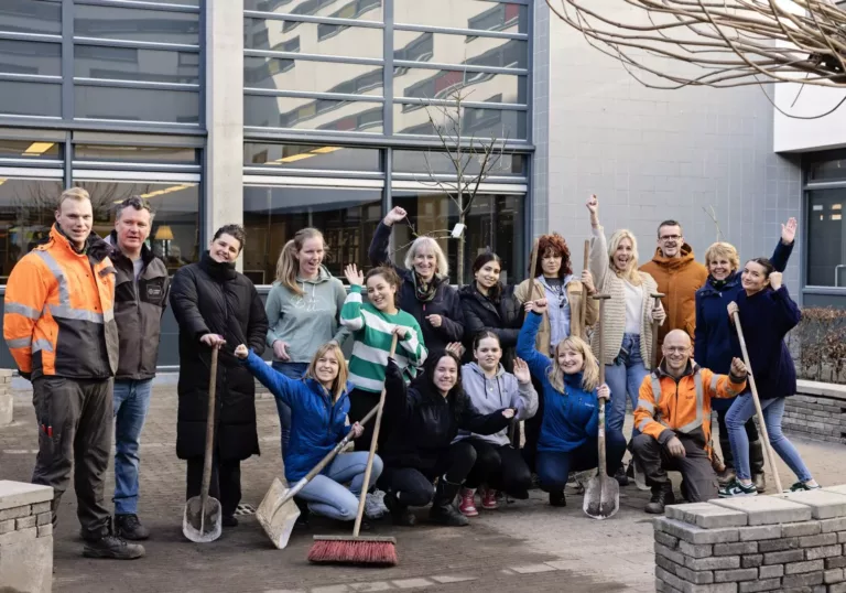 Een groene binnenplaats voor ROC Tilburg dankzij Trees for Schools