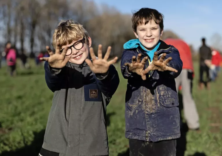 Duizenden bomen geplant in Jubileumbos: Trees for All viert 25-jarig bestaan!