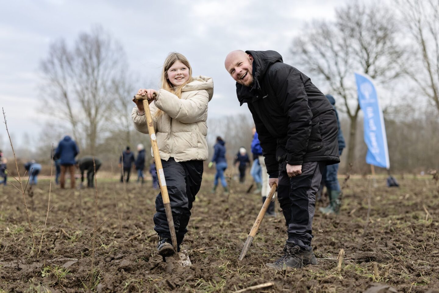 Kom samen met je kinderen bomen planten op Green Friday